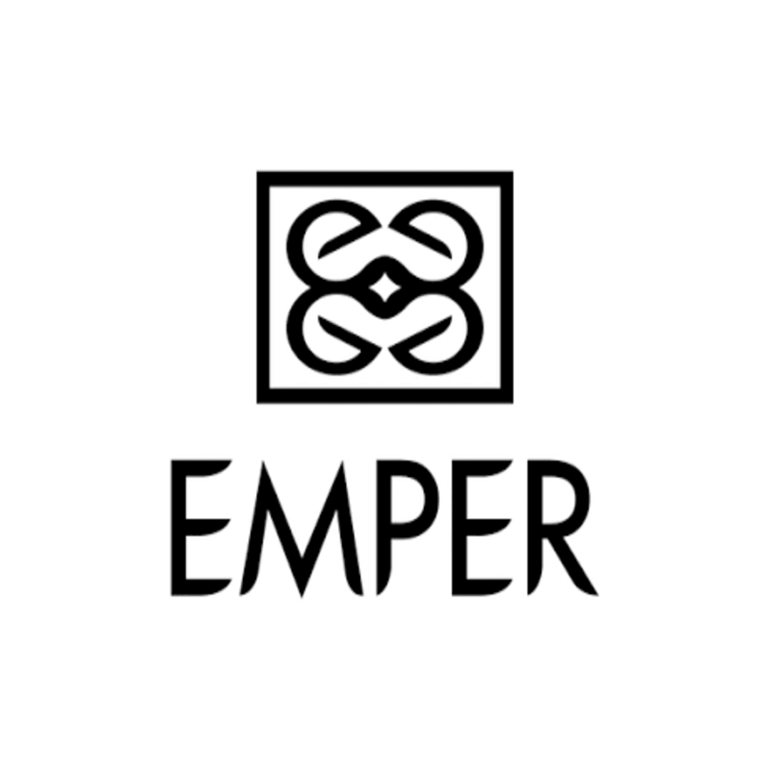 Frascos de perfumes de la casa árabe Emper con fragancias dulces e intensas