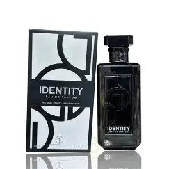 Identity, de Grandeur