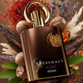 Botella de perfume Afnan Supremacy in Oud con notas aromáticas especiadas y madera de oud